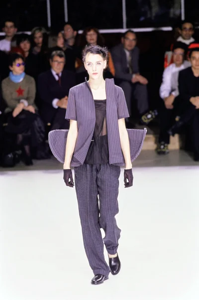 Look 50